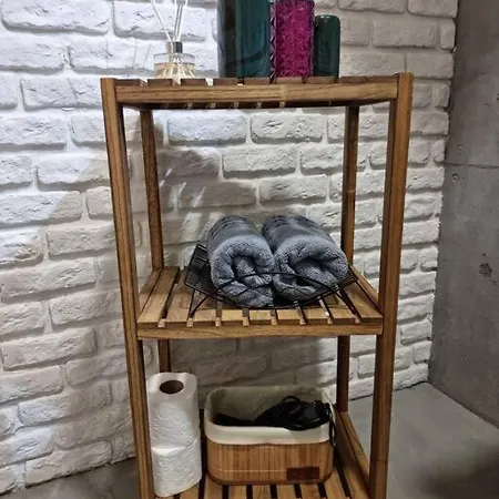 Marilyn Lux Apartment *