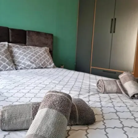 Marilyn Lux Apartment *