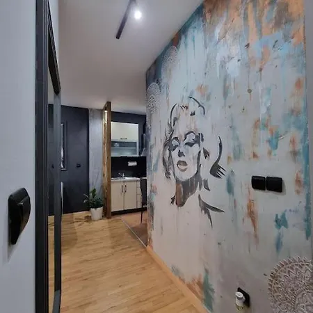Apartment Marilyn Lux *